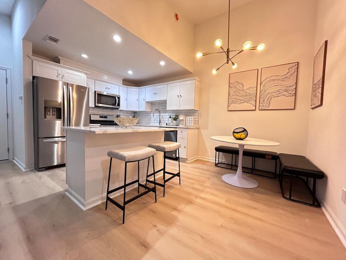 Quiet Community, Stylish Escape Holiday home *