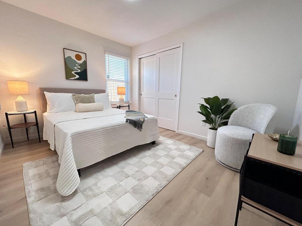 Quiet Community, Stylish Escape